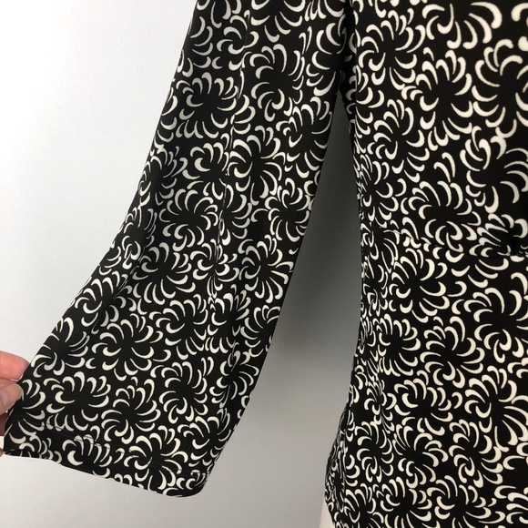 Nine West Brown Floral Faux Wrap Blouse Small - Picture 5 of 8